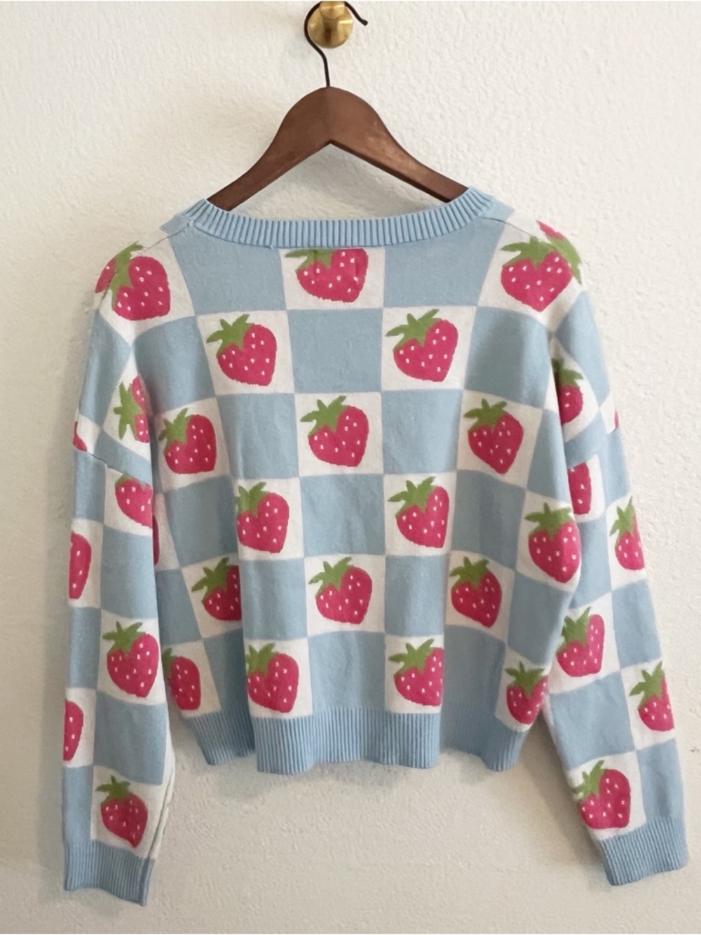 Luna Ivy Blue Checkered Strawberry Sweater Size L - Picture 5 of 7